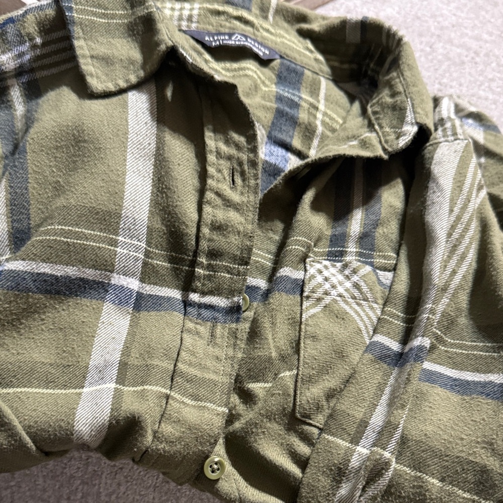 Alpine Design Olive Plaid Button Down Shirt